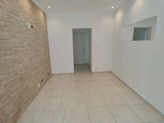 Apartamento para Venda em Santos - 2