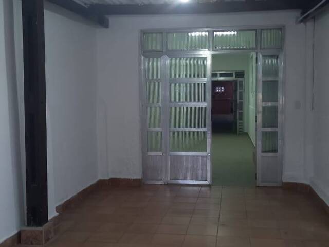 #ECS453 - Casa para Venda em Santos - SP