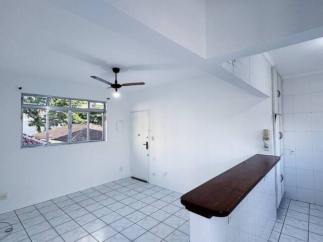 Apartamento para Locação em Santos - 2