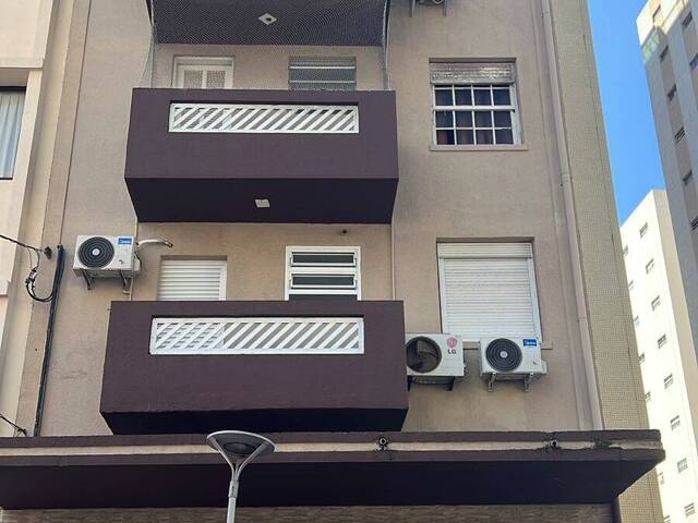 #ECS200 - Apartamento para Venda em Santos - SP