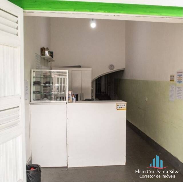 Casa à venda com 3 quartos, 240m² - Foto 4