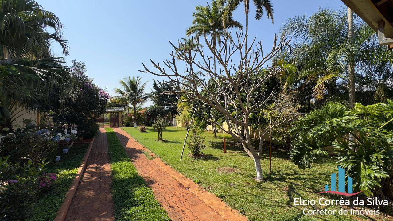 Casa, 3 quartos, 265 m² - Foto 35