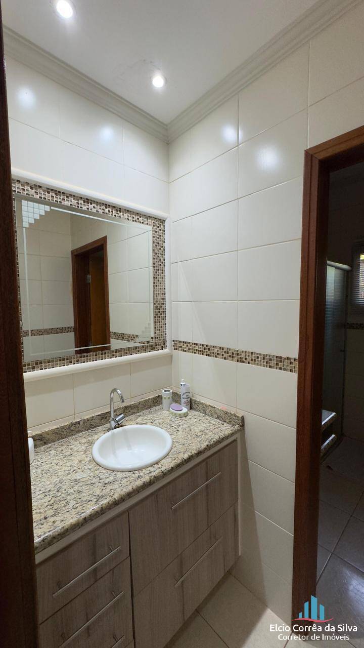 Casa, 3 quartos, 265 m² - Foto 46