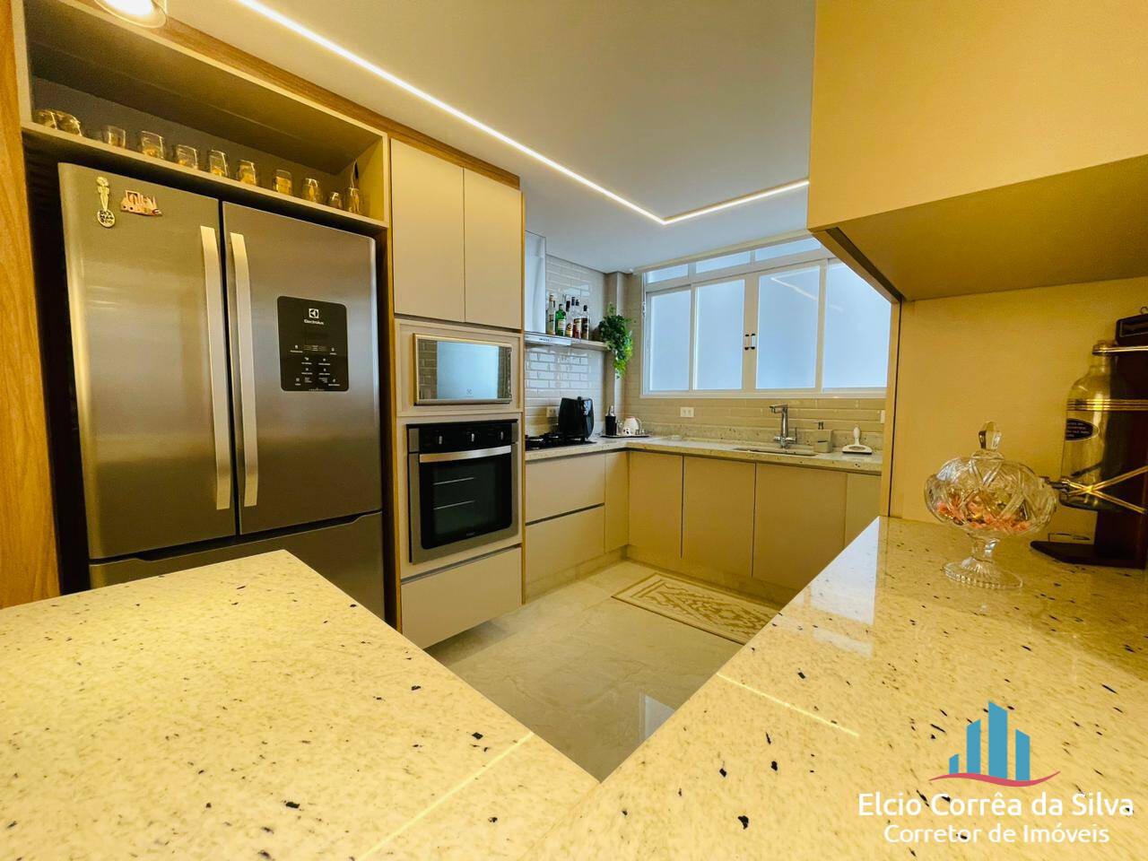 Apartamento para alugar com 3 quartos, 147m² - Foto 6