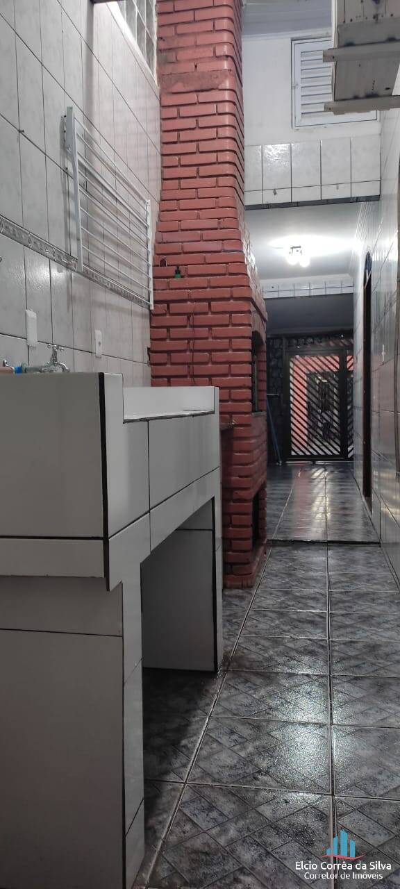 Casa para alugar com 2 quartos, 85m² - Foto 12