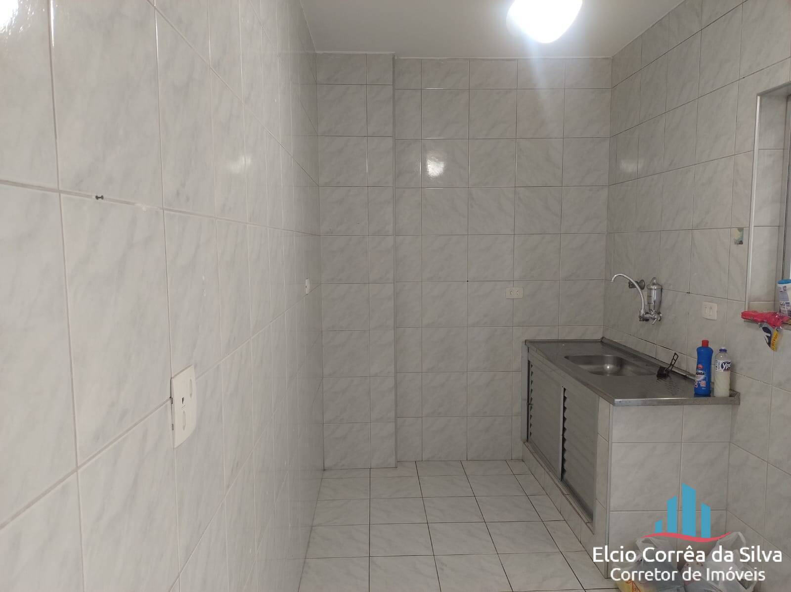 Apartamento para alugar com 2 quartos, 75m² - Foto 4