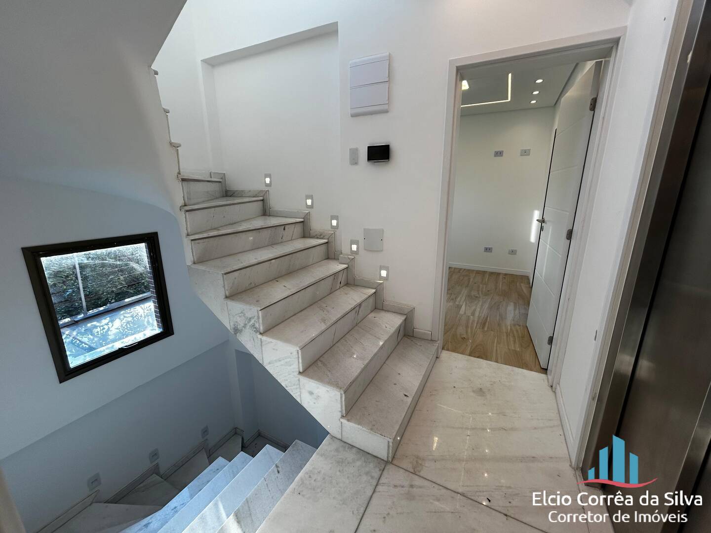 Casa, 5 quartos, 240 m² - Foto 11