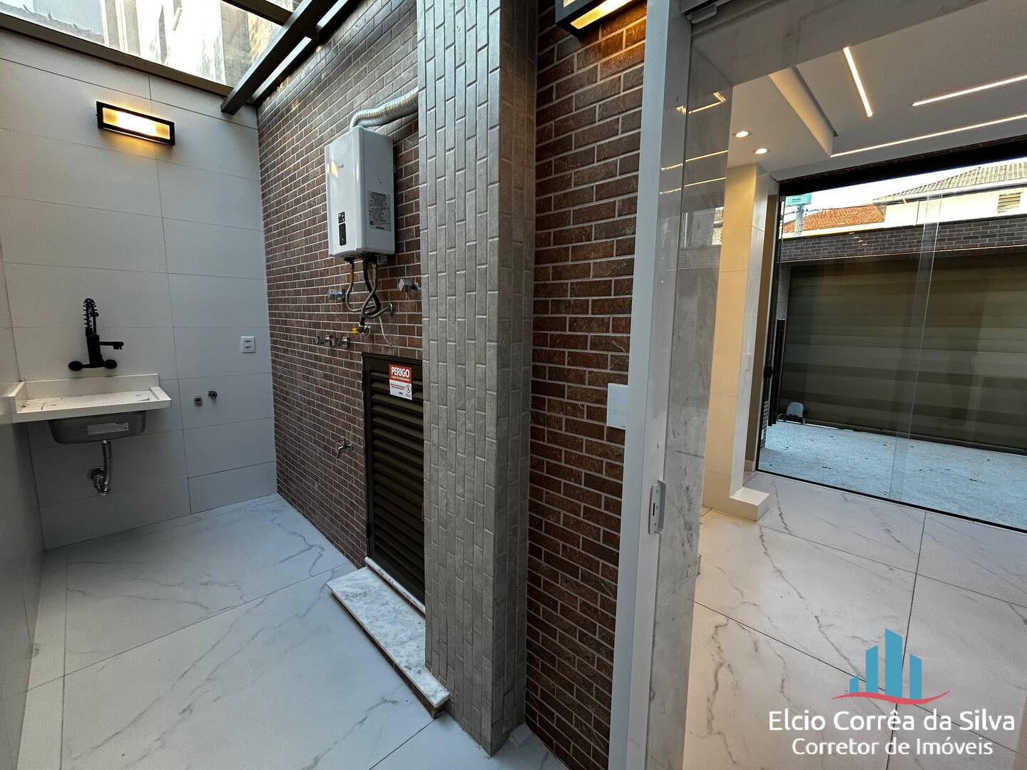 Casa, 5 quartos, 240 m² - Foto 12