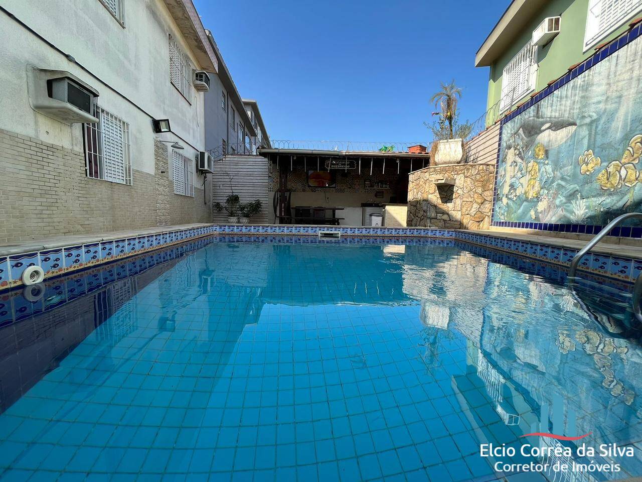 Casa à venda com 4 quartos, 150m² - Foto 4
