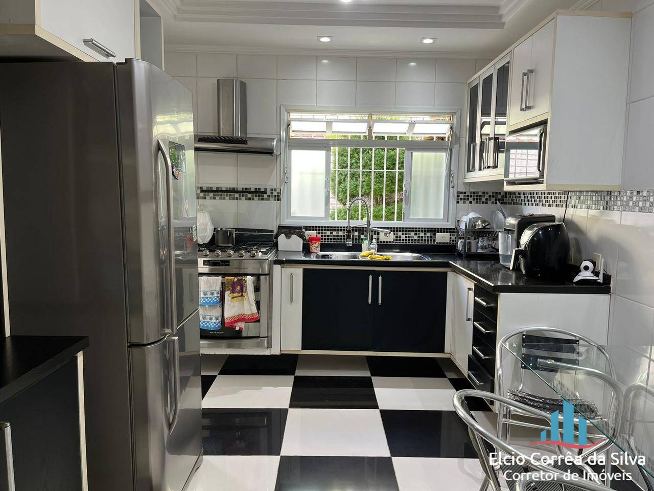 Casa à venda com 4 quartos, 150m² - Foto 24