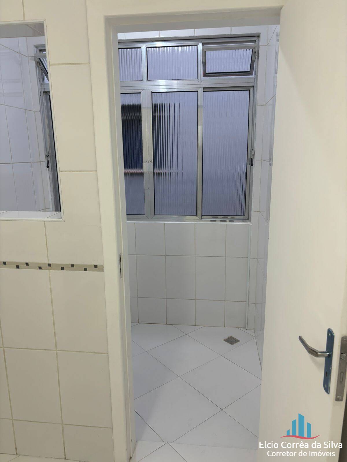 Apartamento à venda com 2 quartos, 70m² - Foto 13
