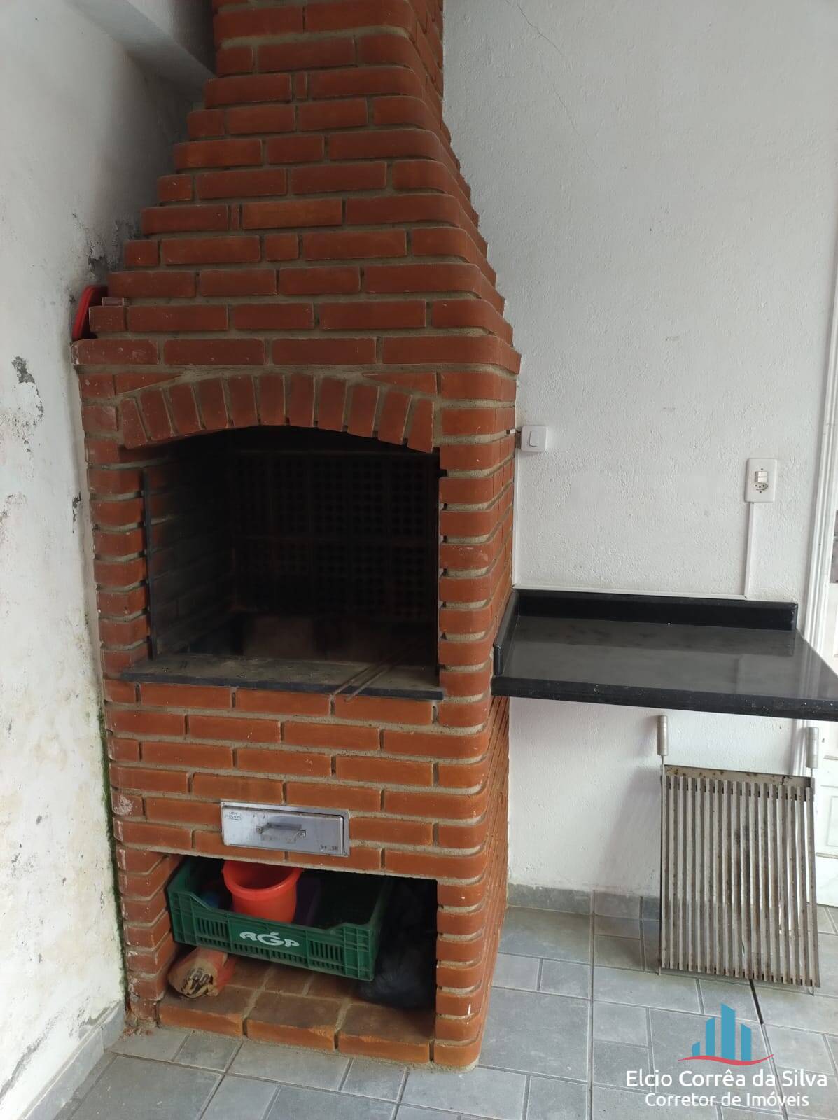 Casa para alugar com 4 quartos, 240m² - Foto 27