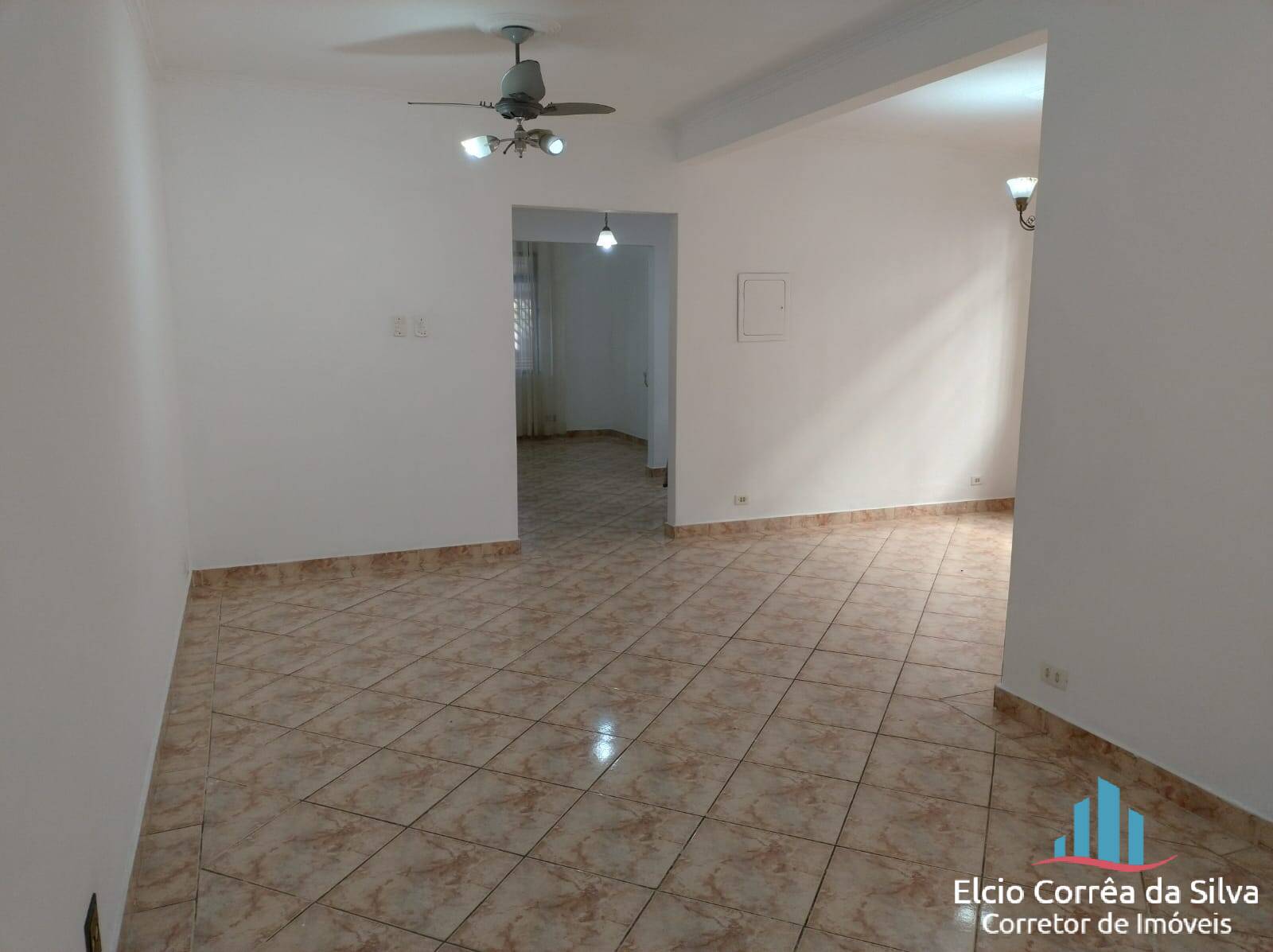 Casa para alugar com 4 quartos, 240m² - Foto 5
