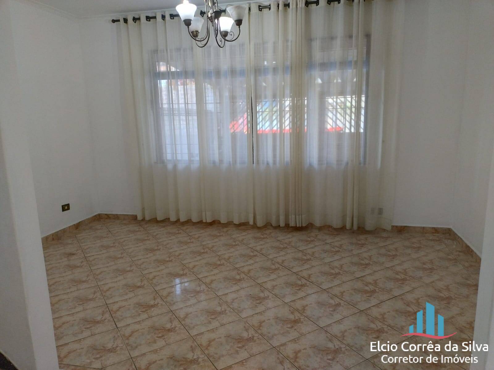 Casa para alugar com 4 quartos, 240m² - Foto 9