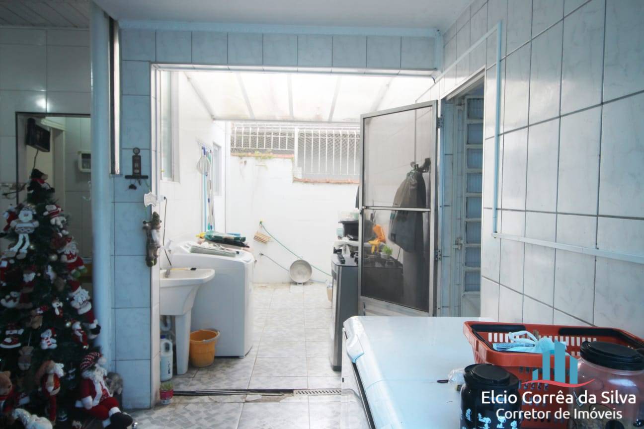 Casa, 3 quartos, 252 m² - Foto 24