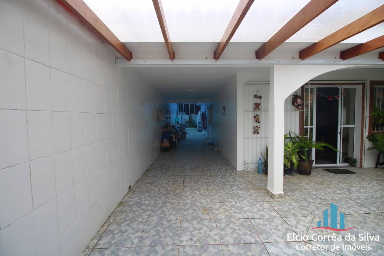 Casa, 3 quartos, 252 m² - Foto 28