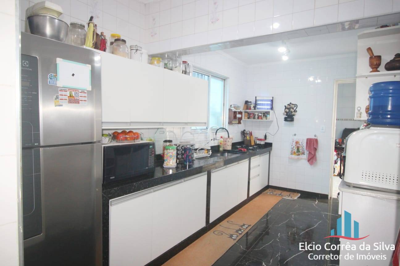 Casa, 3 quartos, 252 m² - Foto 15