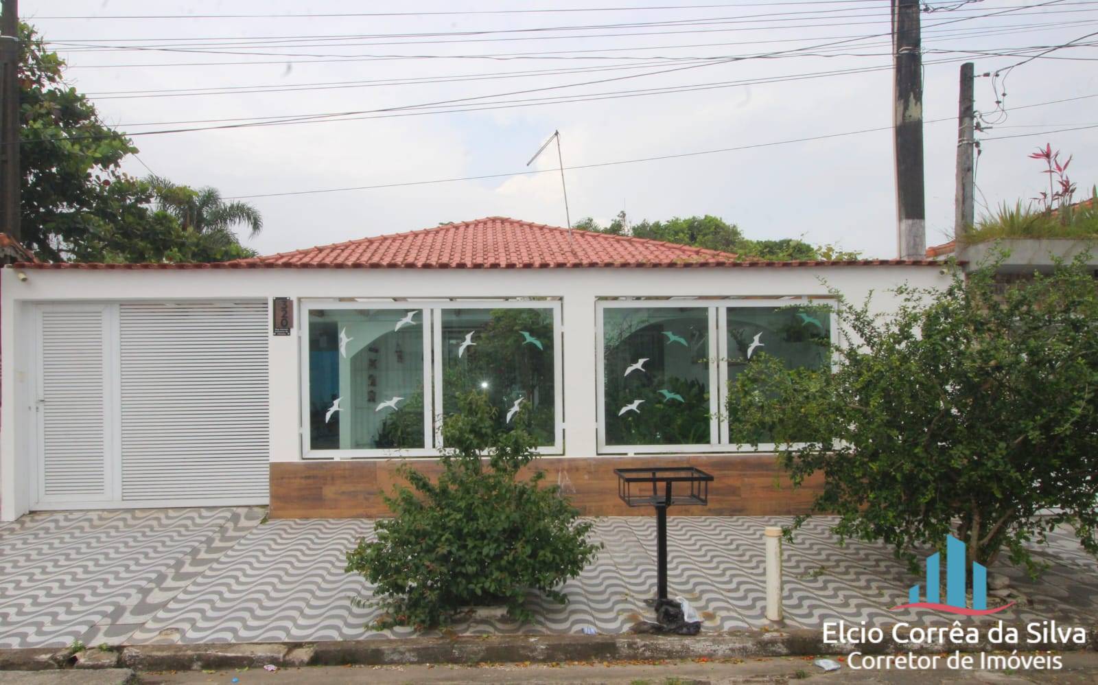 Casa, 3 quartos, 252 m² - Foto 1