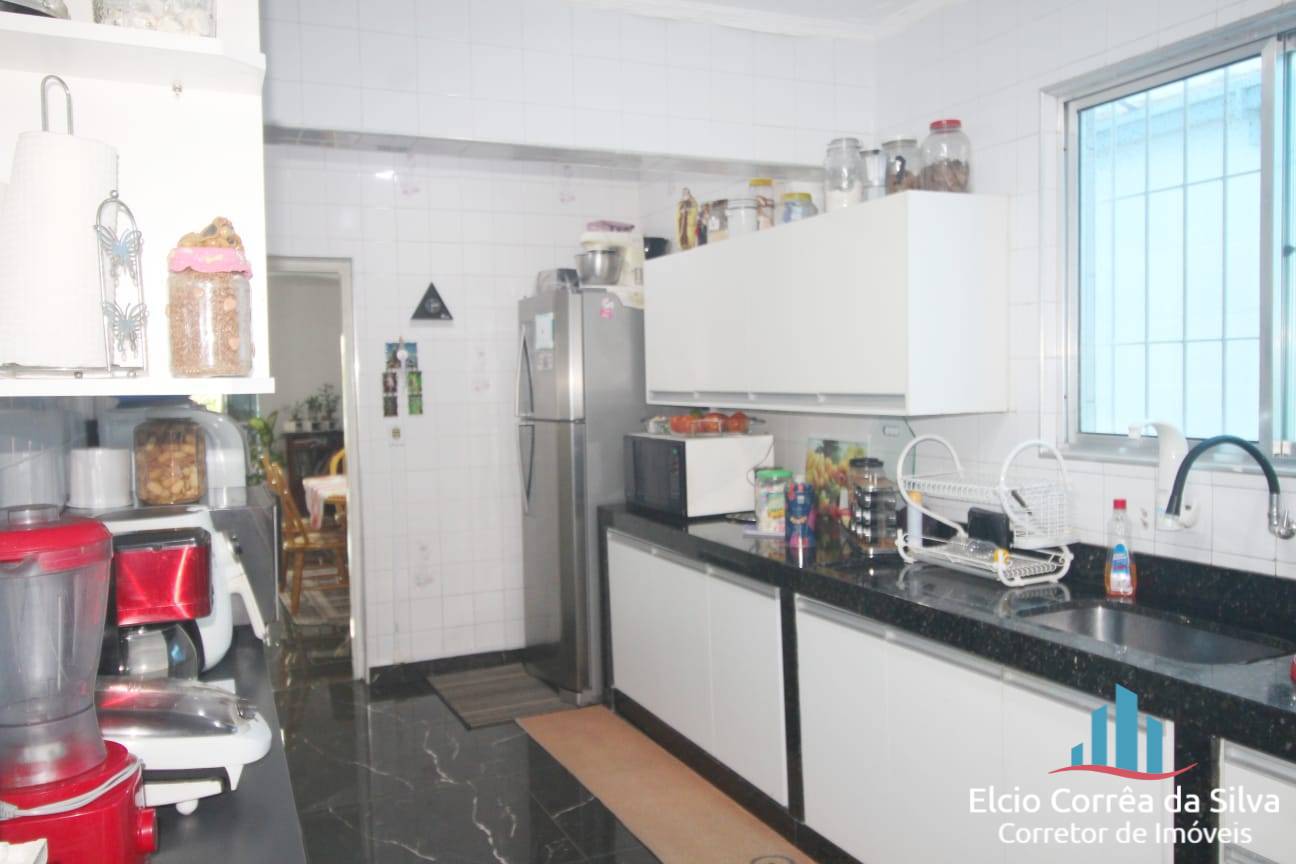 Casa, 3 quartos, 252 m² - Foto 18