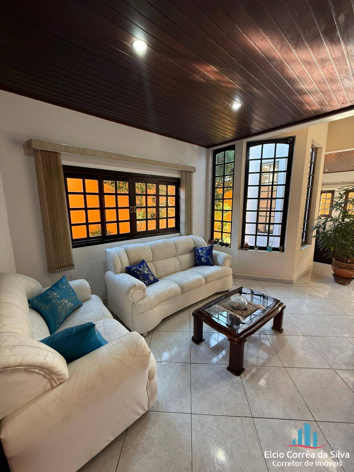 Casa, 4 quartos, 340 m² - Foto 20