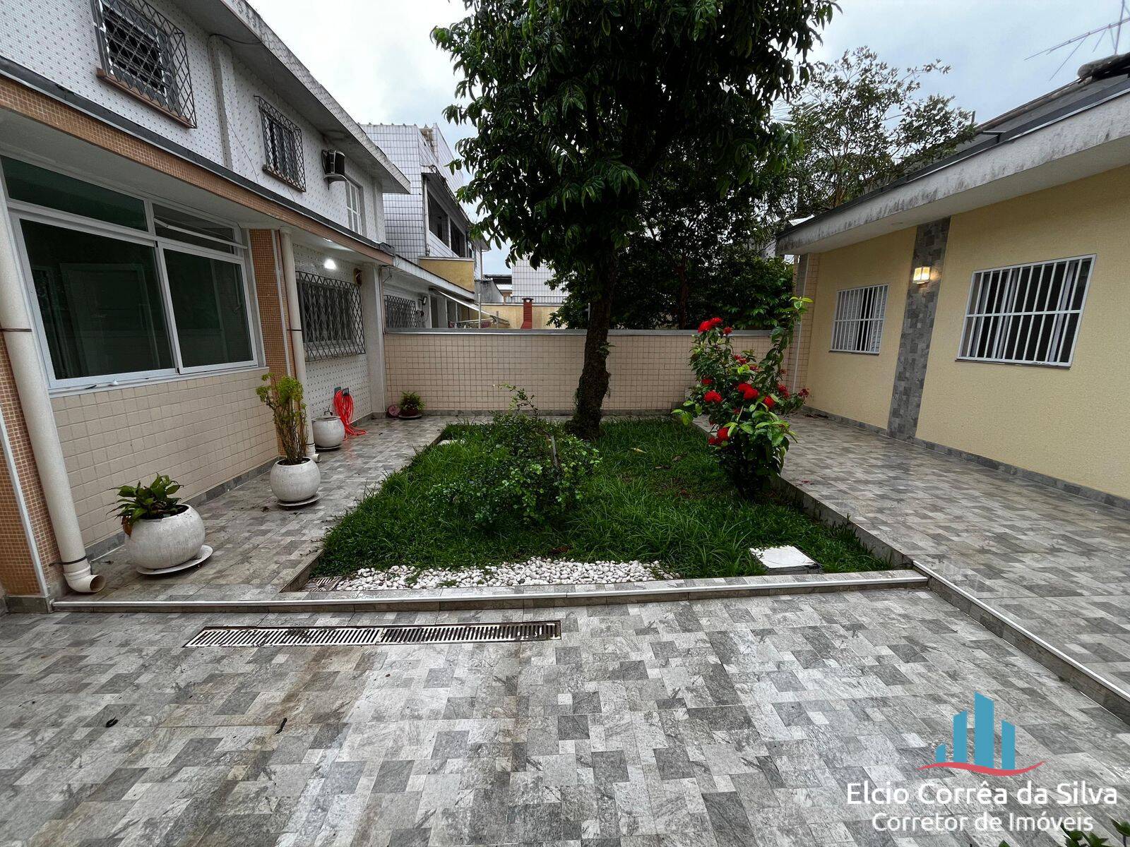 Casa, 3 quartos, 236 m² - Foto 2
